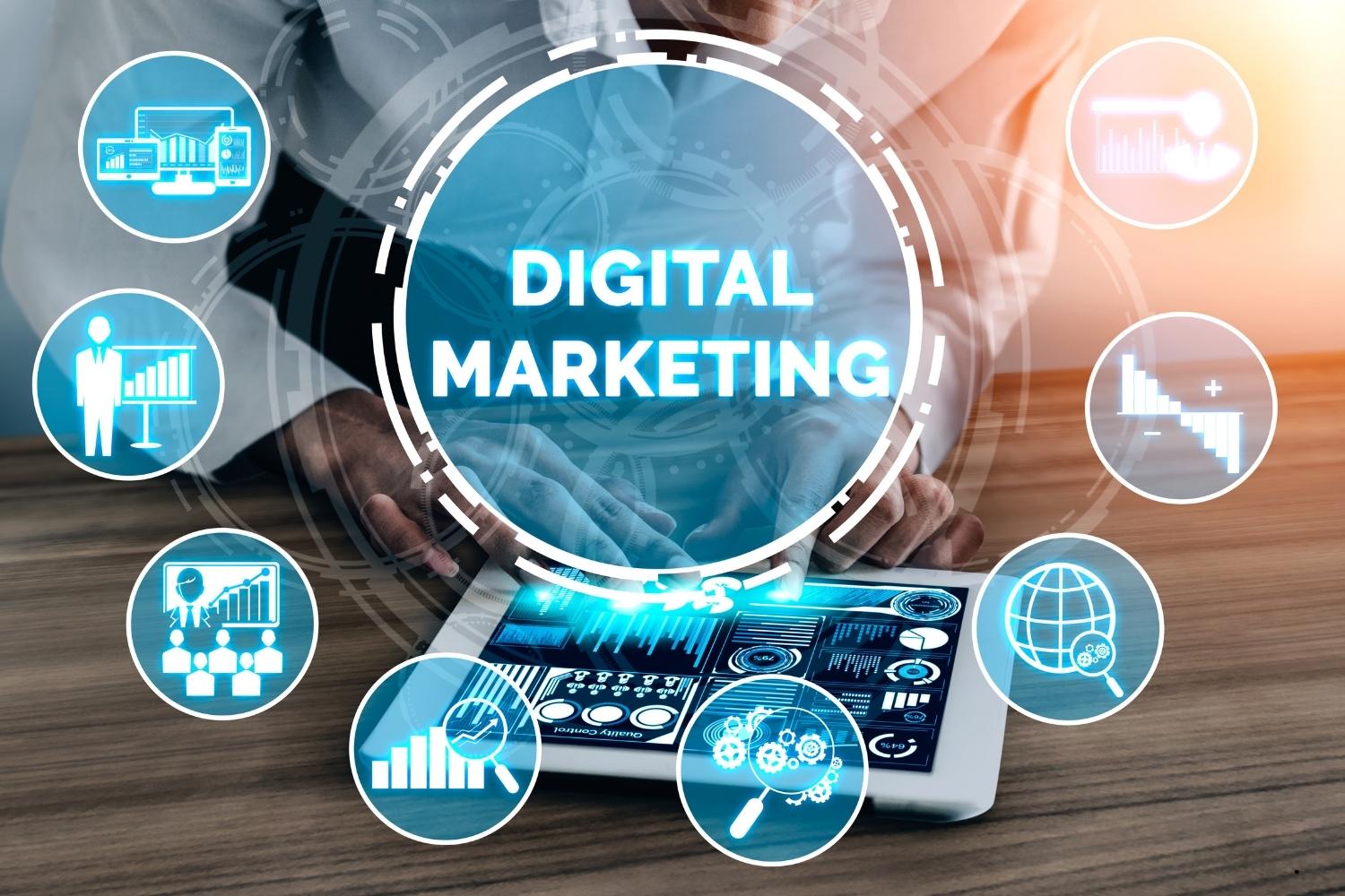 What are the major components of Digital Marketing?